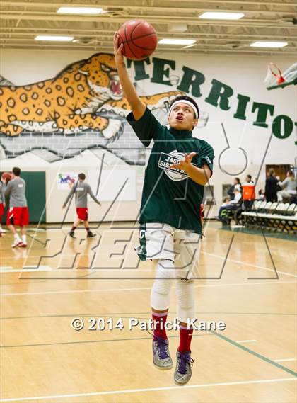 Thumbnail 2 in Mason vs. Falls Church (Joe Cascio Holiday Classic) photogallery.