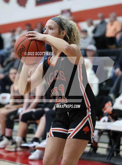 Thumbnail 3 in Amanda-Clearcreek @ Circleville photogallery.