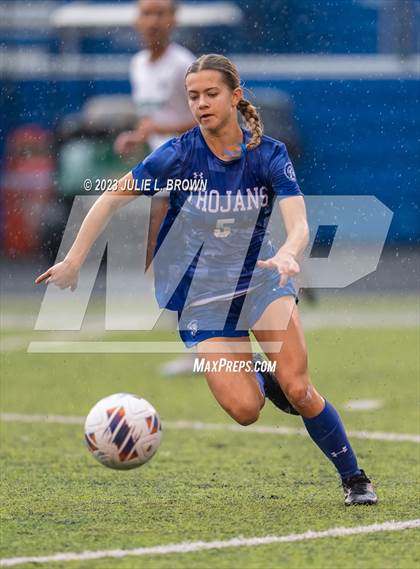Thumbnail 2 in Cathedral vs Indianapolis Bishop Chatard (City Championship) photogallery.