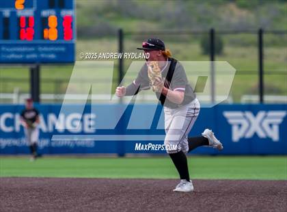 Thumbnail 2 in Windsor vs. Golden (CHSAA 4A Semifinals) photogallery.