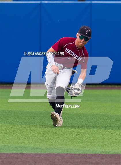 Thumbnail 2 in Windsor vs. Golden (CHSAA 4A Semifinals) photogallery.