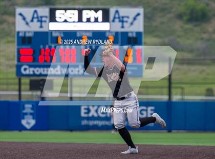 Thumbnail 3 in Windsor vs. Golden (CHSAA 4A Semifinals) photogallery.