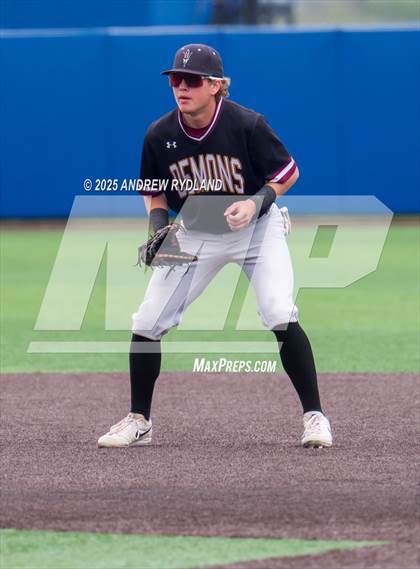 Thumbnail 3 in Windsor vs. Golden (CHSAA 4A Semifinals) photogallery.