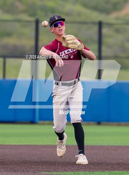 Thumbnail 2 in Windsor vs. Golden (CHSAA 4A Semifinals) photogallery.