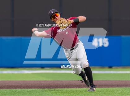 Thumbnail 2 in Windsor vs. Golden (CHSAA 4A Semifinals) photogallery.
