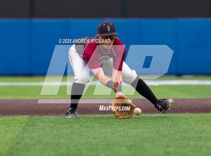Thumbnail 3 in Windsor vs. Golden (CHSAA 4A Semifinals) photogallery.