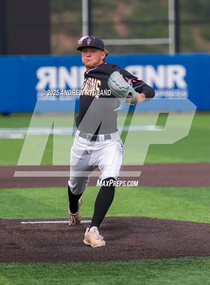 Thumbnail 2 in Windsor vs. Golden (CHSAA 4A Semifinals) photogallery.