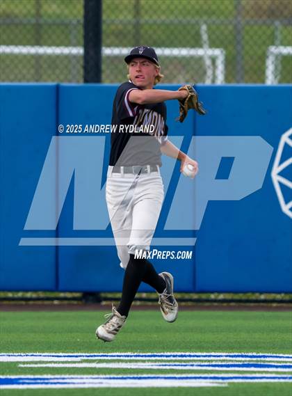 Thumbnail 2 in Windsor vs. Golden (CHSAA 4A Semifinals) photogallery.