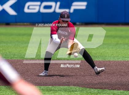 Thumbnail 1 in Windsor vs. Golden (CHSAA 4A Semifinals) photogallery.
