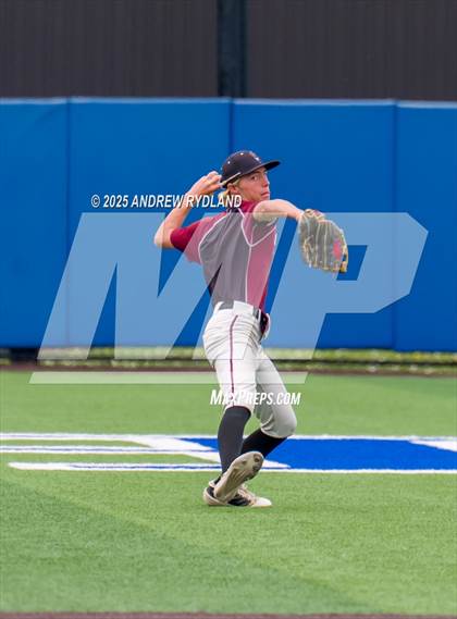 Thumbnail 2 in Windsor vs. Golden (CHSAA 4A Semifinals) photogallery.