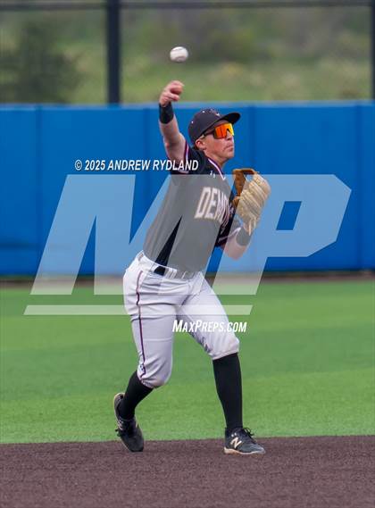 Thumbnail 3 in Windsor vs. Golden (CHSAA 4A Semifinals) photogallery.