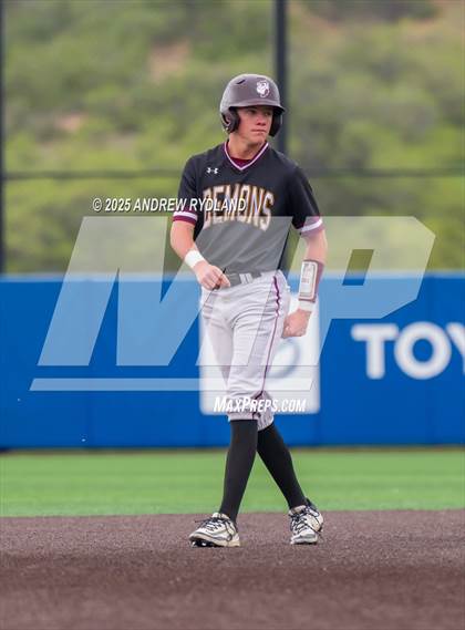 Thumbnail 3 in Windsor vs. Golden (CHSAA 4A Semifinals) photogallery.