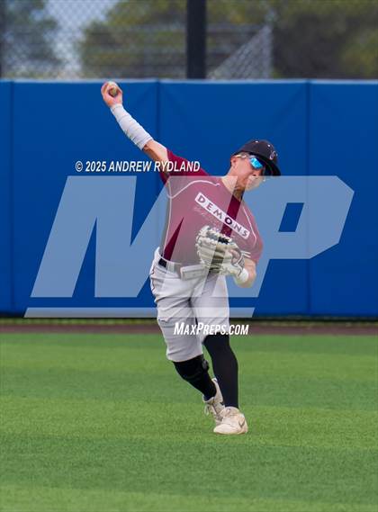 Thumbnail 3 in Windsor vs. Golden (CHSAA 4A Semifinals) photogallery.