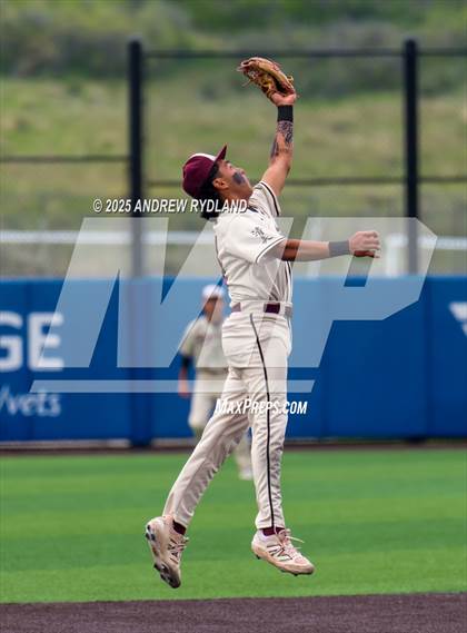 Thumbnail 1 in Windsor vs. Golden (CHSAA 4A Semifinals) photogallery.