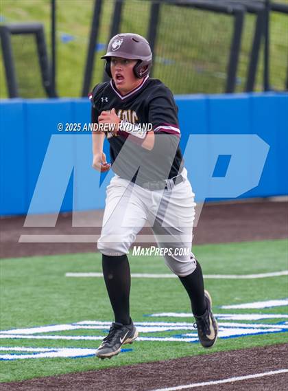 Thumbnail 3 in Windsor vs. Golden (CHSAA 4A Semifinals) photogallery.