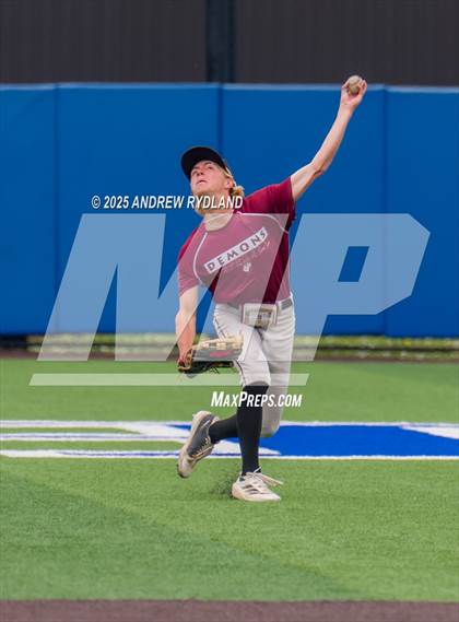Thumbnail 3 in Windsor vs. Golden (CHSAA 4A Semifinals) photogallery.