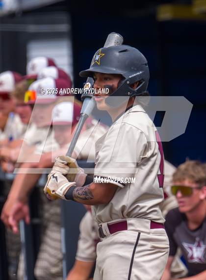 Thumbnail 3 in Windsor vs. Golden (CHSAA 4A Semifinals) photogallery.