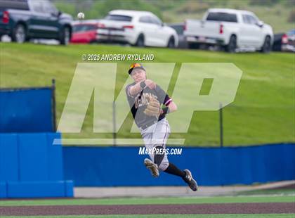 Thumbnail 1 in Windsor vs. Golden (CHSAA 4A Semifinals) photogallery.