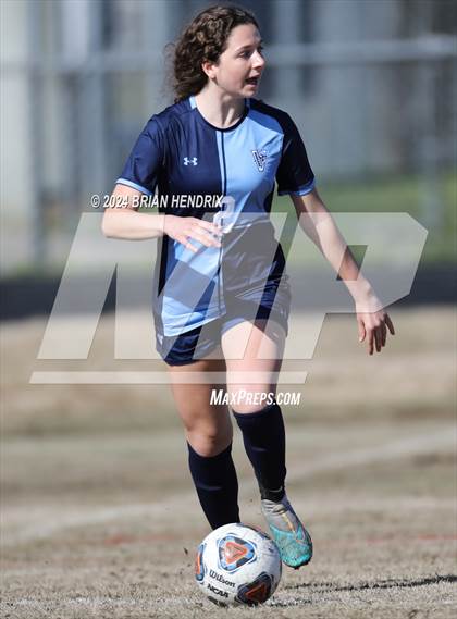 Thumbnail 1 in Hoggard @ South Mecklenburg photogallery.