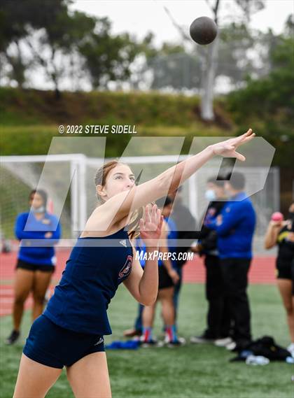 Thumbnail 3 in 6th Annual Meb Keflezighi Invitational photogallery.