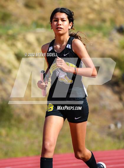 Thumbnail 2 in 6th Annual Meb Keflezighi Invitational photogallery.
