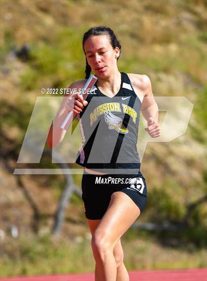 Thumbnail 2 in 6th Annual Meb Keflezighi Invitational photogallery.