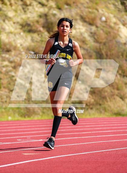Thumbnail 2 in 6th Annual Meb Keflezighi Invitational photogallery.