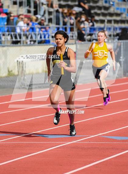 Thumbnail 2 in 6th Annual Meb Keflezighi Invitational photogallery.