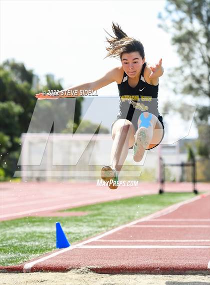 Thumbnail 3 in 6th Annual Meb Keflezighi Invitational photogallery.