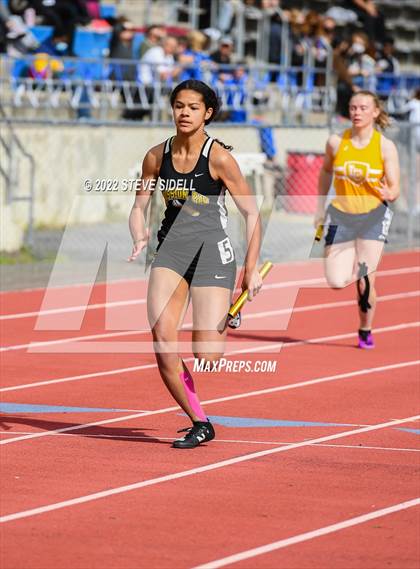 Thumbnail 3 in 6th Annual Meb Keflezighi Invitational photogallery.