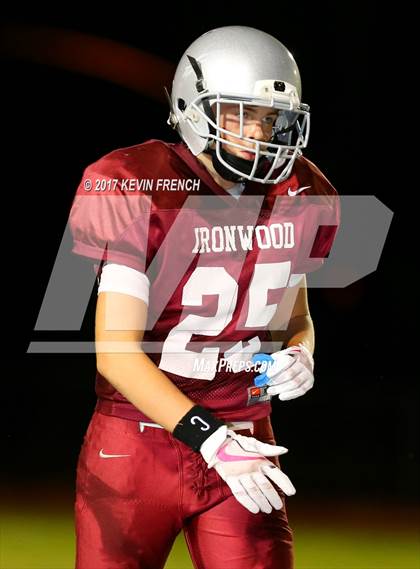 Thumbnail 1 in Freshman: Sunnyslope @ Ironwood photogallery.
