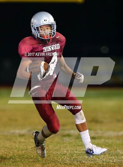 Thumbnail 1 in Freshman: Sunnyslope @ Ironwood photogallery.
