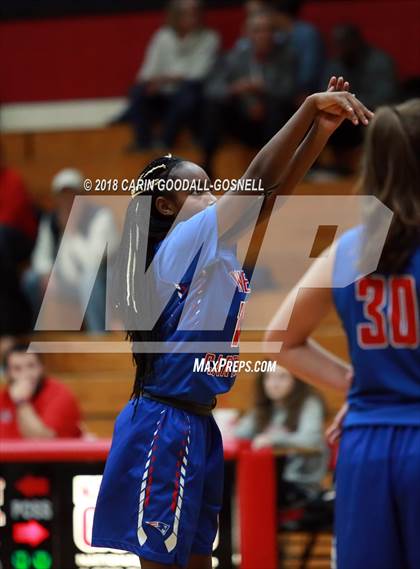 Thumbnail 3 in West Carteret @ New Bern photogallery.