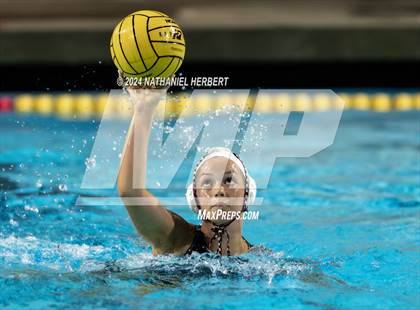 Thumbnail 2 in Centennial vs JSerra Catholic (Troy Varsity Holiday Series) photogallery.