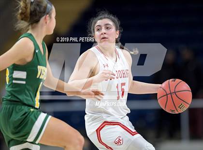 Thumbnail 2 in Georgetown Visitation Prep vs St. John's (DCSAA Class AA Final) photogallery.
