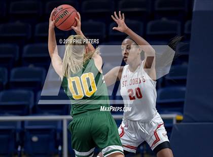 Thumbnail 3 in Georgetown Visitation Prep vs St. John's (DCSAA Class AA Final) photogallery.