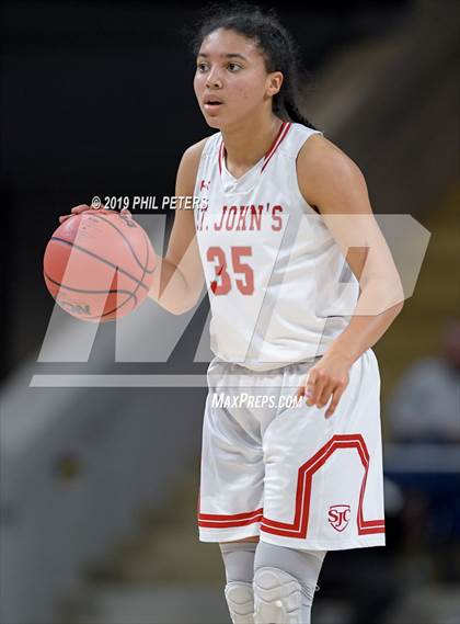 Thumbnail 3 in Georgetown Visitation Prep vs St. John's (DCSAA Class AA Final) photogallery.