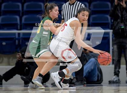 Thumbnail 2 in Georgetown Visitation Prep vs St. John's (DCSAA Class AA Final) photogallery.