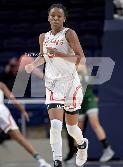 Thumbnail 1 in Georgetown Visitation Prep vs St. John's (DCSAA Class AA Final) photogallery.