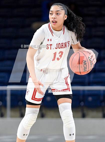 Thumbnail 1 in Georgetown Visitation Prep vs St. John's (DCSAA Class AA Final) photogallery.