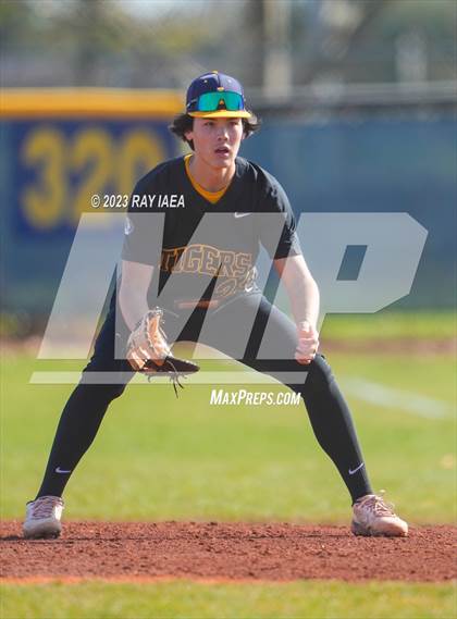 Thumbnail 2 in Woodcreek @ Inderkum photogallery.