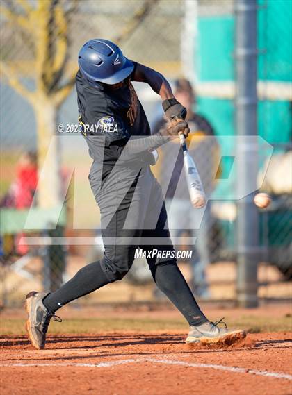 Thumbnail 1 in Woodcreek @ Inderkum photogallery.