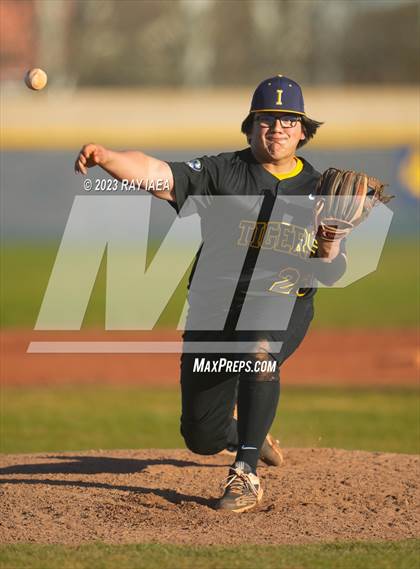 Thumbnail 1 in Woodcreek @ Inderkum photogallery.