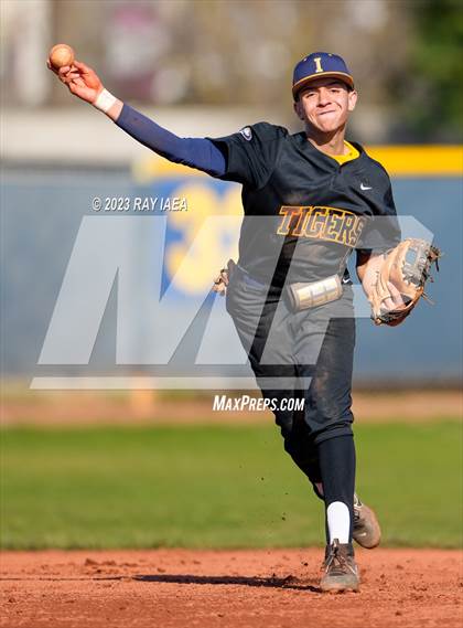Thumbnail 1 in Woodcreek @ Inderkum photogallery.