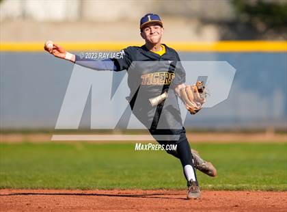 Thumbnail 1 in Woodcreek @ Inderkum photogallery.