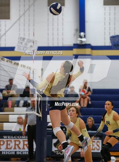 Thumbnail 1 in Saint Jo @ Perrin-Whitt photogallery.