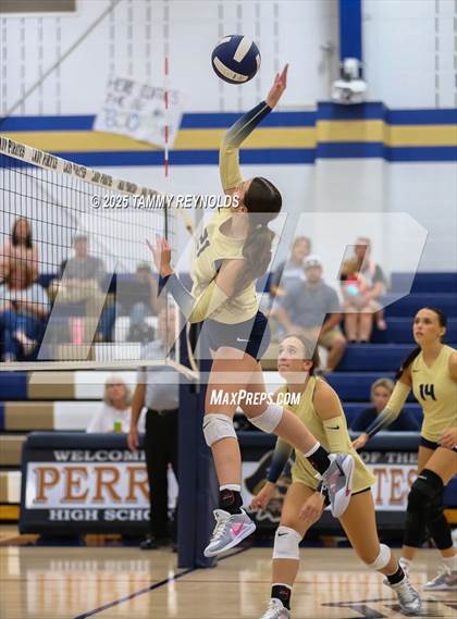 Thumbnail 2 in Saint Jo @ Perrin-Whitt photogallery.