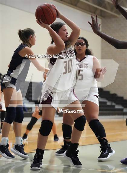 Thumbnail 3 in  Magnolia West vs Concordia Lutheran JV (College Station Subvarsity Tournament) photogallery.
