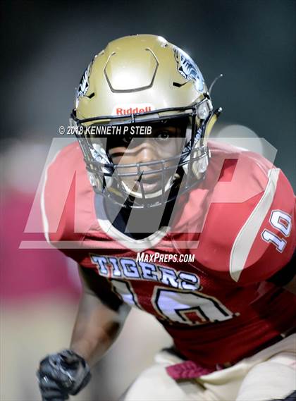 Thumbnail 2 in Bourgeois @ Terrebonne photogallery.
