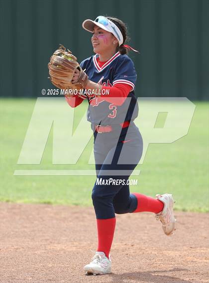 Thumbnail 3 in Corpus Christi Veterans Memorial vs. Palmview (UIL Girls Softball 5A D1 Bi-District) photogallery.